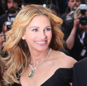 Julia Roberts cosmetic dentistry